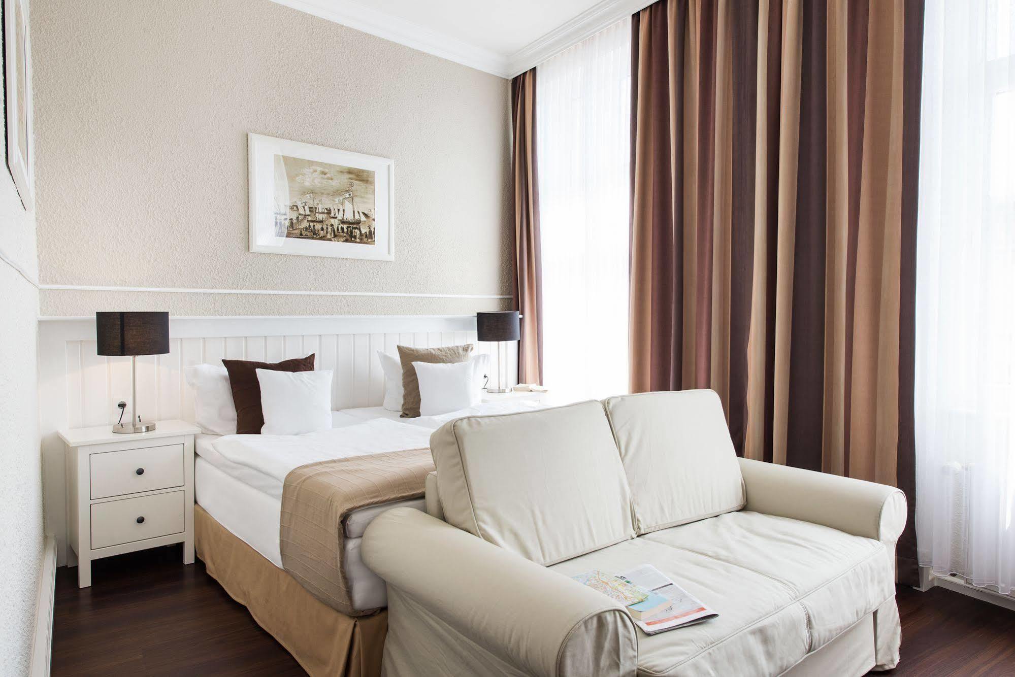 Hotel Stralsund Exterior photo